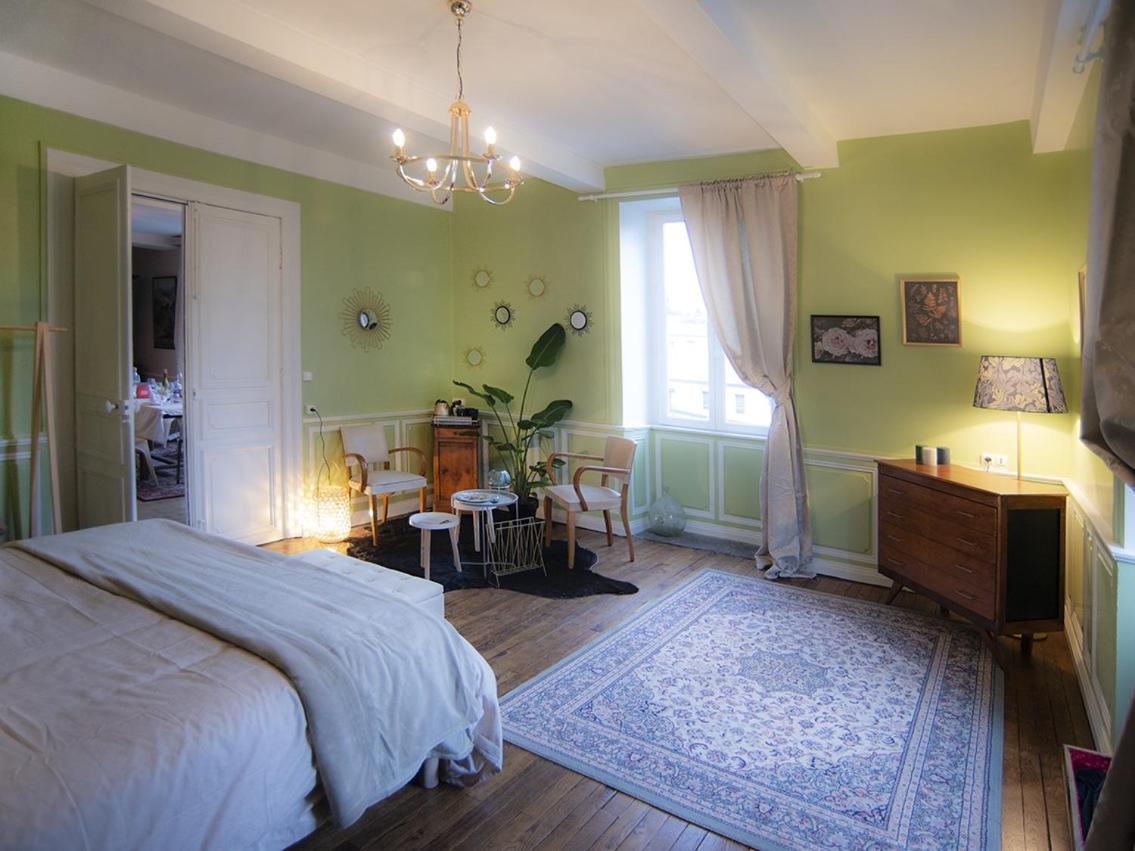 Villa Colombier Pontgibaud Phòng bức ảnh