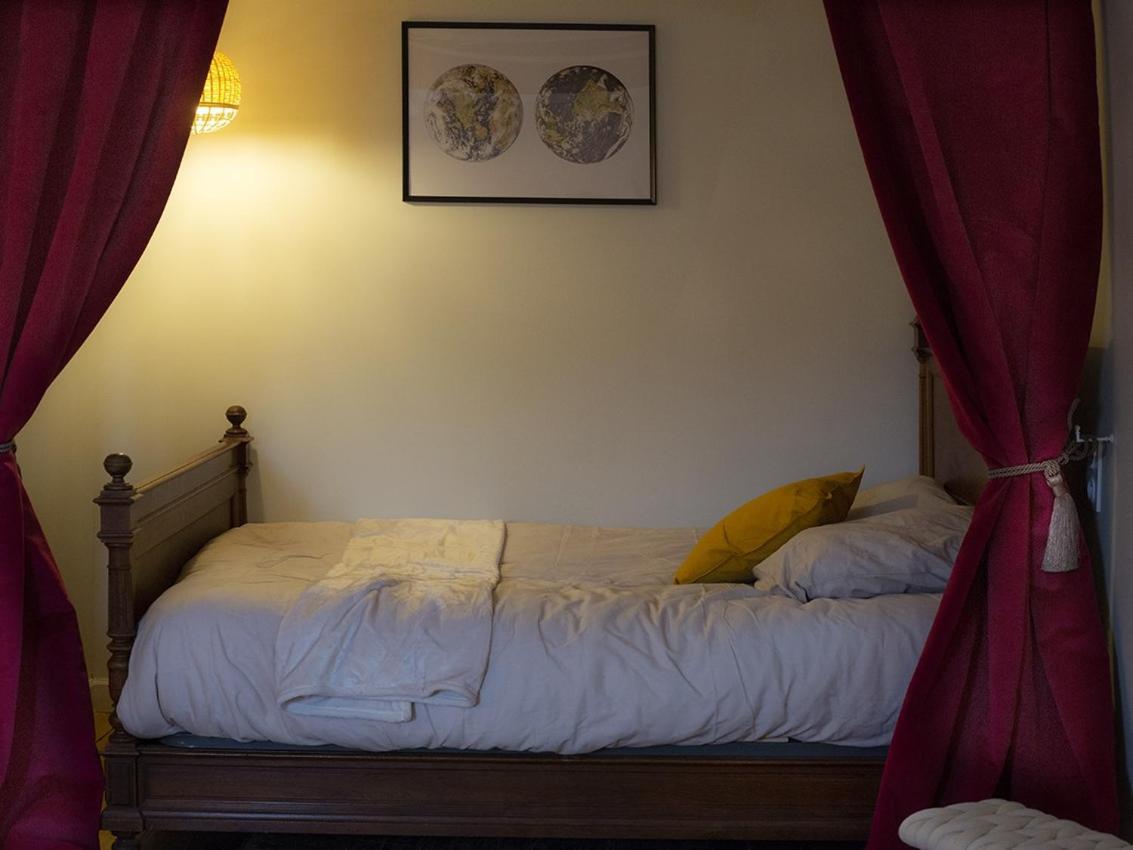 Villa Colombier Pontgibaud Phòng bức ảnh